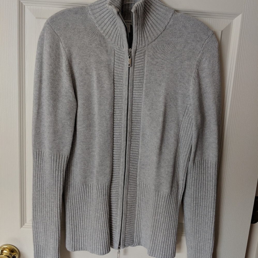 Cute zip up sweater